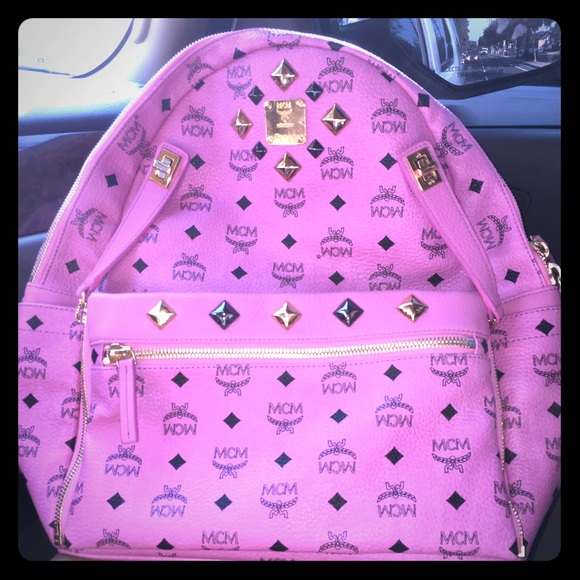 MCM bag w. Detachable clutch