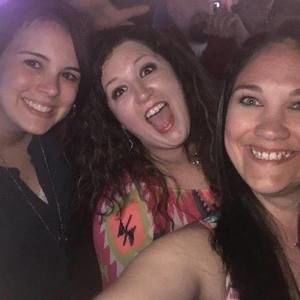 Meet your Posher, Yolyanne