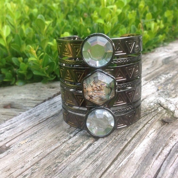 Jewelry - Cuff bracelet