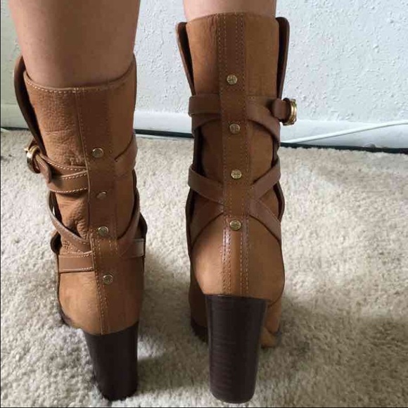 Tory Burch boots - Picture 3 of 3