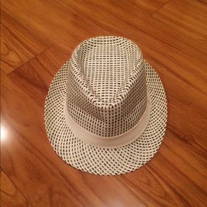 Must-have Summer Chapeau!