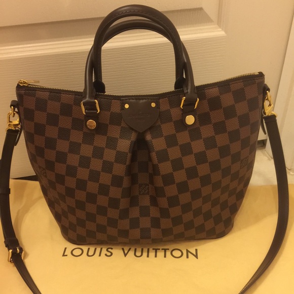 🎈 SOLD 🎈Authenthic LV Siena MM