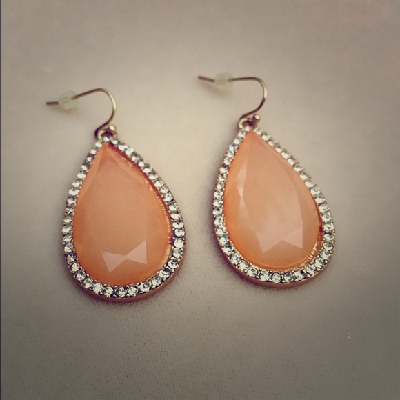 Teardrop earrings