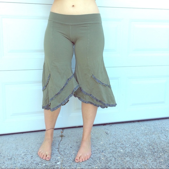Groovy mid length yoga pants