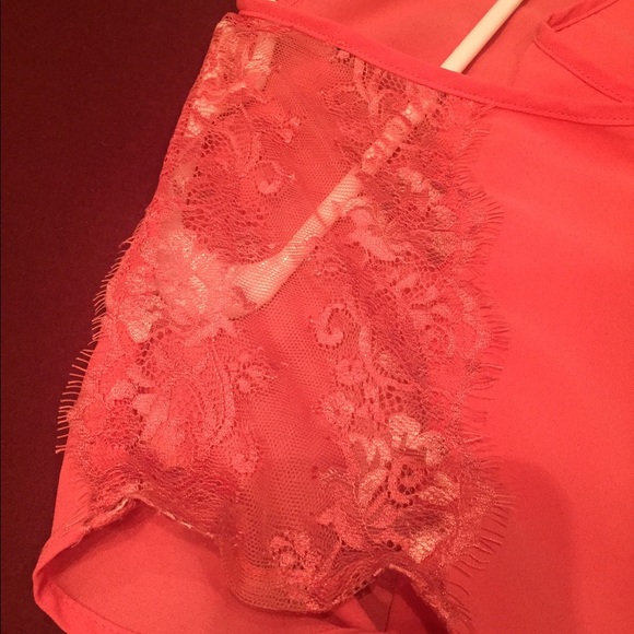 Pink blouse - Picture 3 of 4