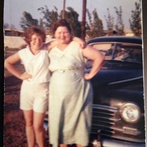 Meet your Posher, Lonia