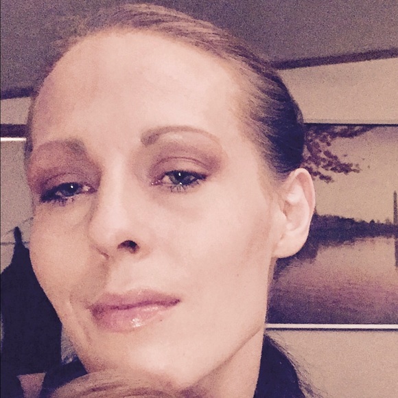 Meet your Posher, Jenny - Picture 8 of 8