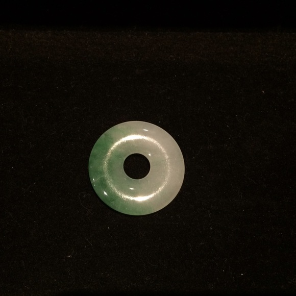 White jade necklace piece