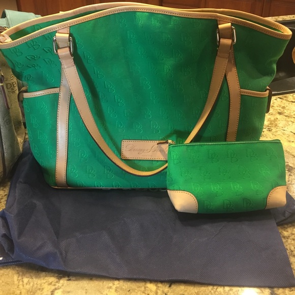 Dooney and Bourke large handbag
