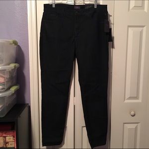 NWT NYDJ Super Skinny Jeans