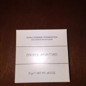 Merle Norman ultra powder foundation