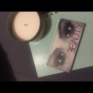 Huda beauty lashes