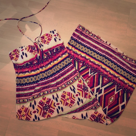 Colorful strapless maxi dress