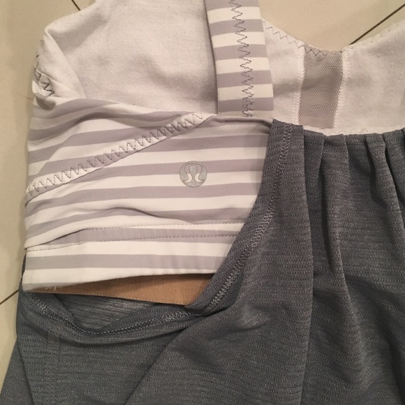 Lululemon tank size 4 - Picture 2 of 4