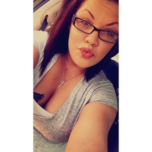 Meet your Posher, Leah
