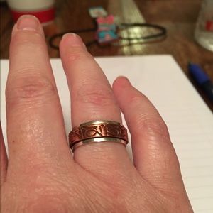 Tibetan twirling prayer ring