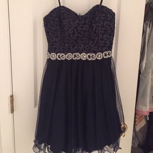 Short navy embellished homecoming dress size 3