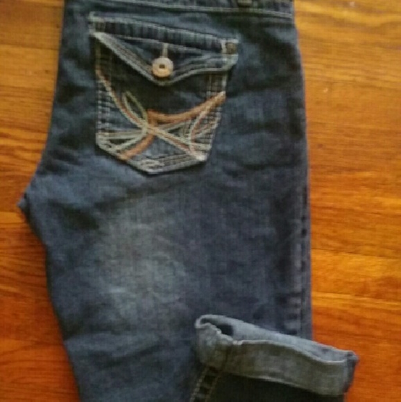 Mudd denim capris