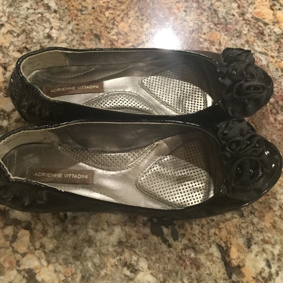 Black Adrienne Vittadini flats