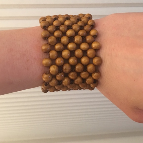 4 bracelets - Picture 4 of 4