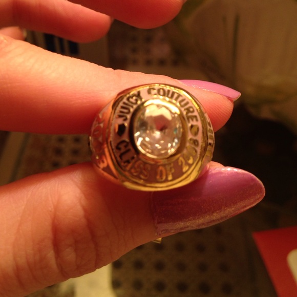 Juicy Couture 2008 class ring