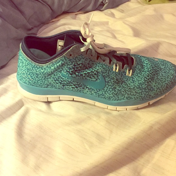 Nike Free TR Fit 4 5.0. Women's 9!