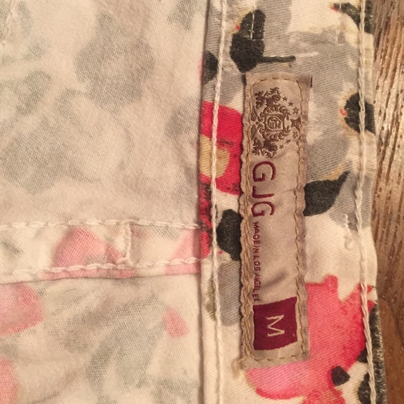 GJC Los Angeles Flower Print Cutoff Shorts - Picture 4 of 4