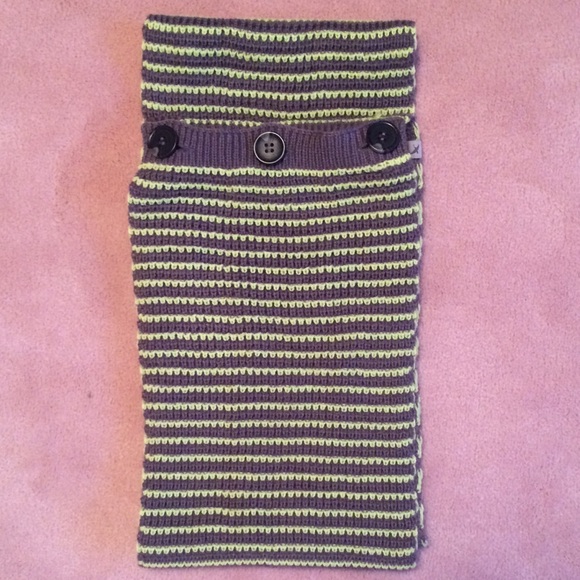 Green and gray striped infinity scarf - Picture 3 of 3