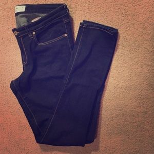 Dark wash Abercrombie and Fitch skinny jeans