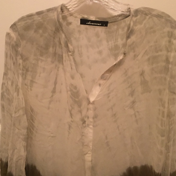 Olivaceous Ombré Blouse - Picture 4 of 4