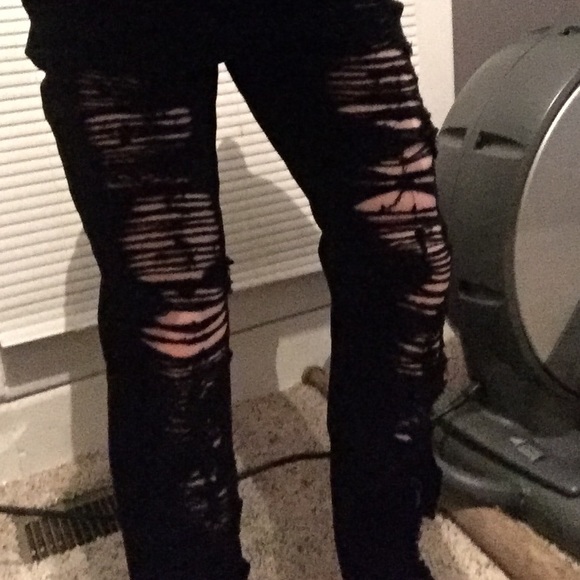 Black Ripped Skinny Jeans