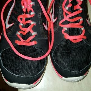 Nike women's size 8 wide 8w