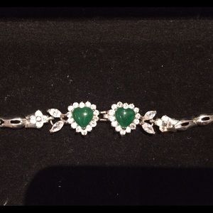 Jade jeweled bracelet