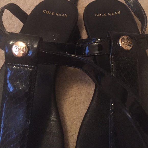 Sandals - Picture 3 of 4