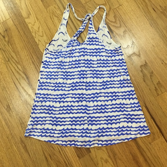 Old Navy crisscross strap summer tank - Picture 2 of 3
