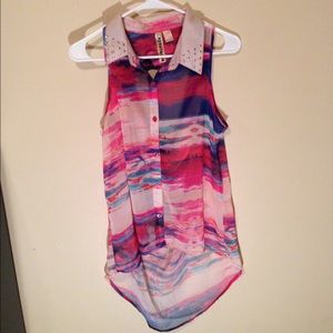 MULTICOLOR CUTE TANK TOP.