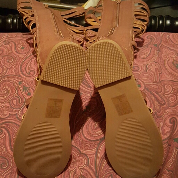 **SOLD** Gladiator Sandals (NWOTS) SOLD ON MERC! - Picture 4 of 4