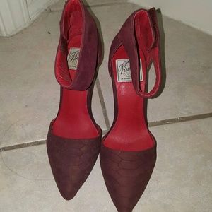 Jeffrey Campbell bridges red pump