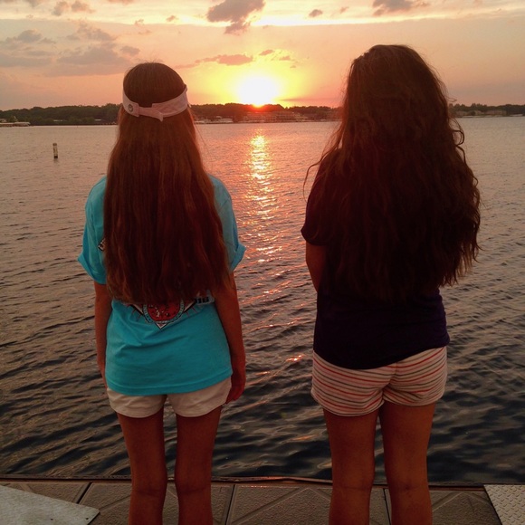 Meet your Posher, Juliana - Picture 1 of 1