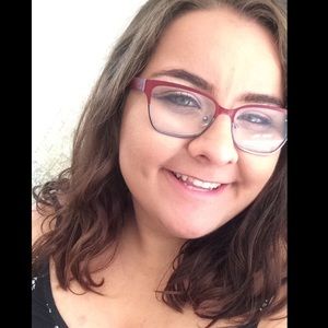 Meet your Posher, Noelle