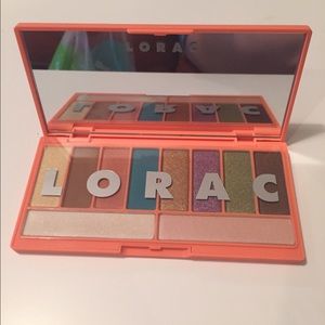 Summer eye shadow pallet