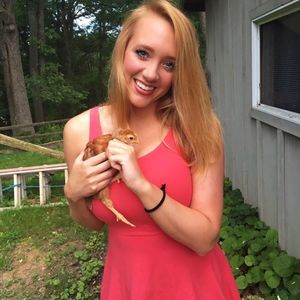 Meet your Posher, Alexandra