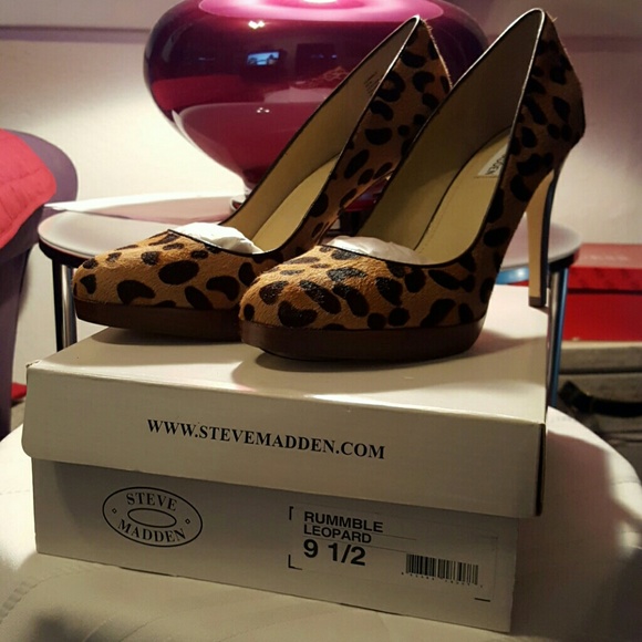 Steve Madden Shoes - NWOT Steve Madden faux pony hair Leopard heels