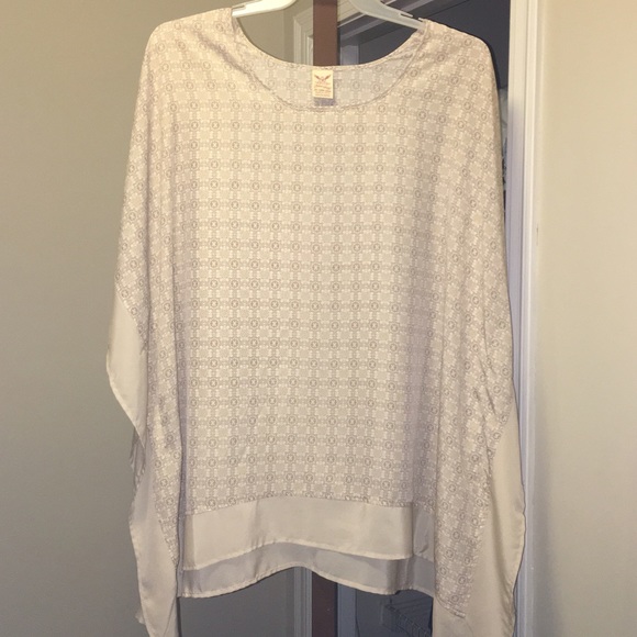 Very cute light poncho