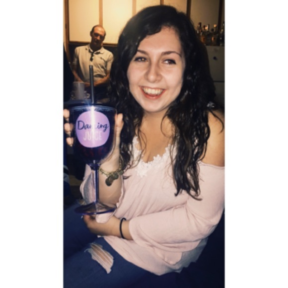 Meet your Posher, Beth