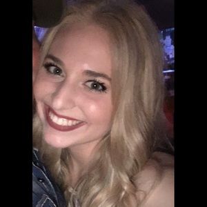 Meet your Posher, Dana