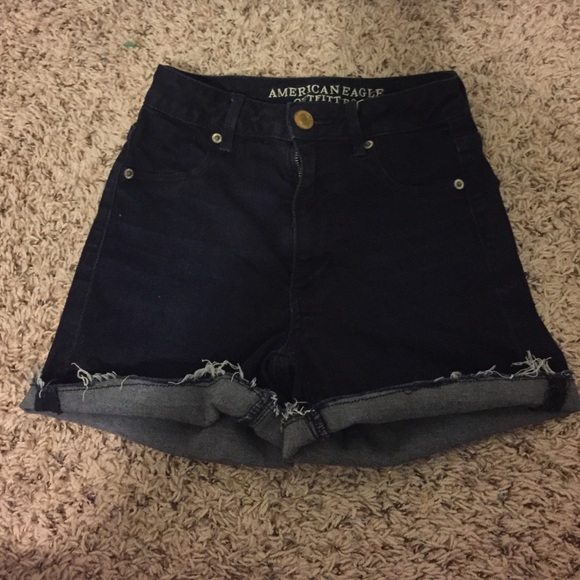 Shorts - Picture 1 of 2