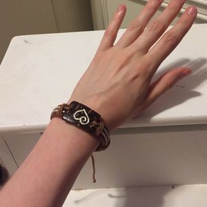 Natural leather and carved coconut shell bracelet