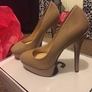 Nude Jessica Simpson Heels