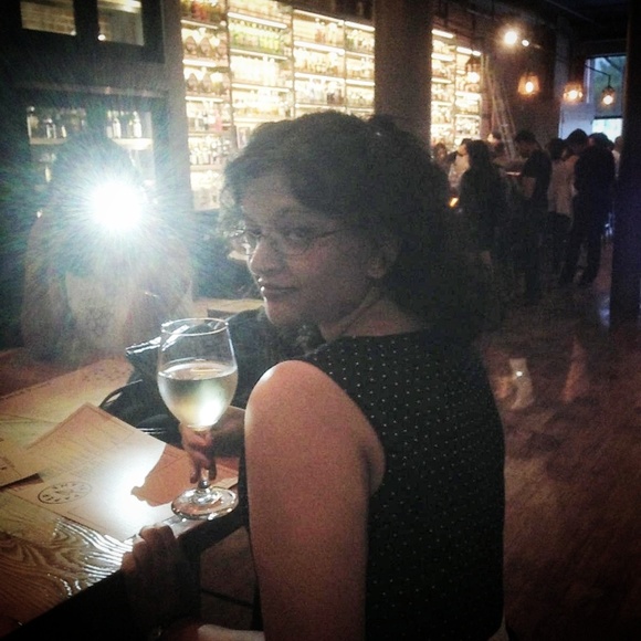 Meet your Posher, Madhuri - Picture 2 of 3